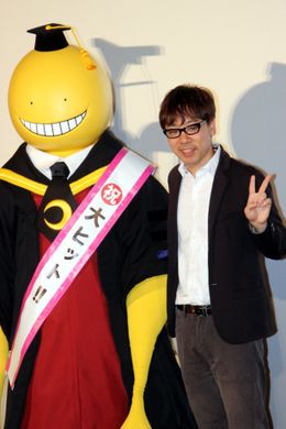 殺せんせーと上原寿一プロデューサー