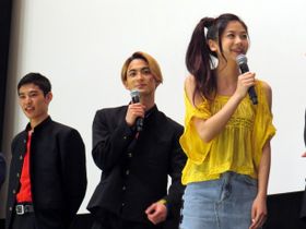 「1時間くらいキスしてた」橋本監督にクレーム!?する清水富美加