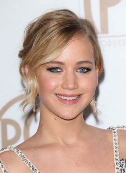 「化粧は最小限にしたほうがいい」と指摘されているジェニファー・ローレンス