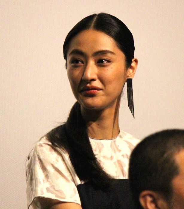 シシド・カフカ、哀川翔に「噛まれたい」と告白