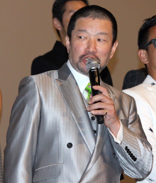 反町役を演じる木村祐一