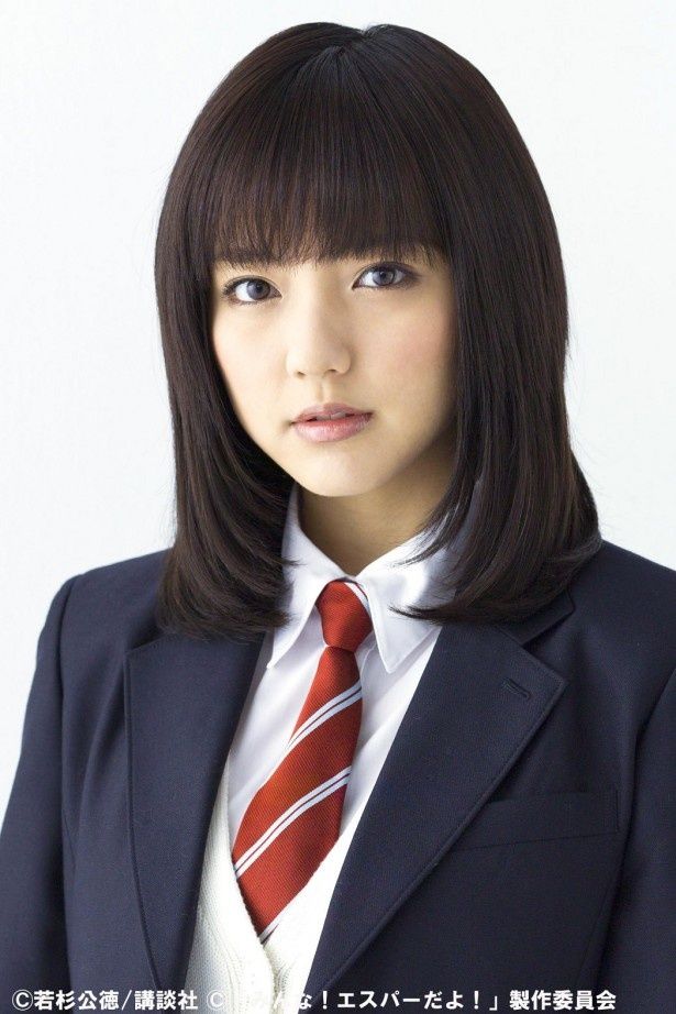 浅見紗英を演じる真野恵里菜