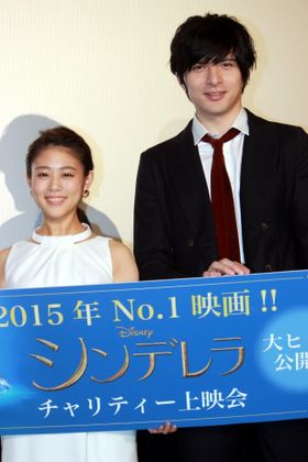 『シンデレラ』の大ヒットを喜ぶ高畑充希と城田優