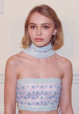 ジョニー・デップの娘、リリー・ローズ