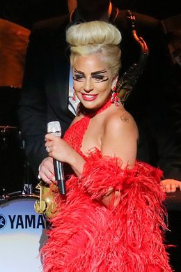 妊娠の噂を否定したレディー・ガガ