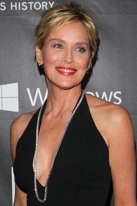 セクシーすぎることが原因でなかなか恋人ができないらしいシャロン・ストーン