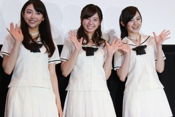 『白魔女学園 オワリトハジマリ』の小池里奈、市道真央、山谷花純が登壇