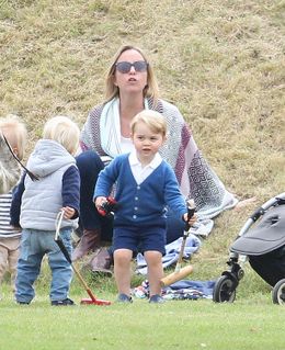 左利き説が出ているジョージ王子