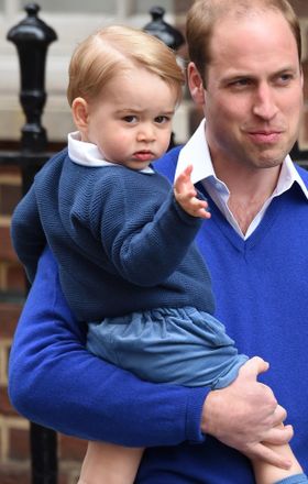 ジョージ王子が着用するカーディガンや半ズボンが完売続出！