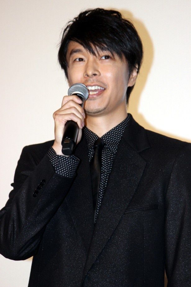 『ラブ＆ピース』初日舞台挨拶に登壇した長谷川博己
