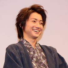 藤原竜也、浴衣姿で『ポケモン』舞台挨拶に登場！