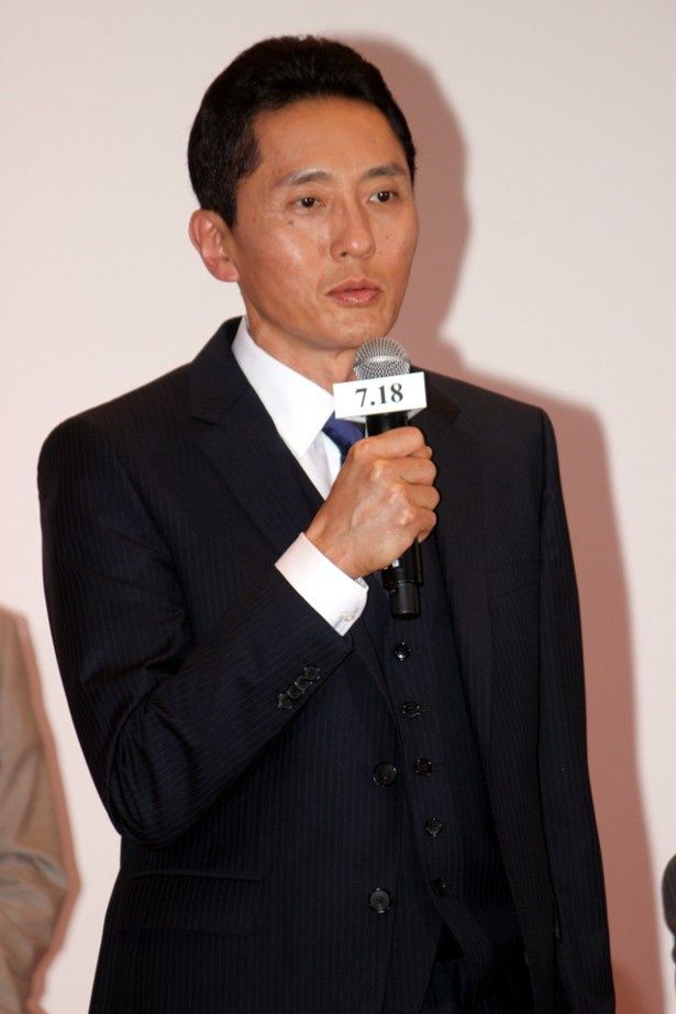 部長検事・川尻健三郎役の松重豊