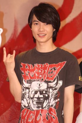 長瀬智也と15年ぶりの共演をした神木隆之介