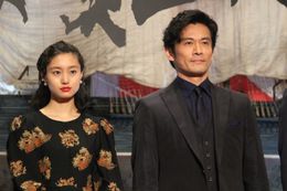 『海難1890』に出演した内野聖陽と忽那汐里