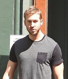 テイラー・スウィフトと交際中のカルヴィン・ハリス