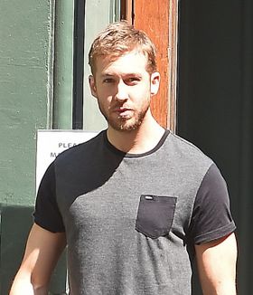 テイラー・スウィフトと交際中のカルヴィン・ハリス