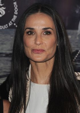 急激に劣化したと騒がれてしまっているデミ・ムーア