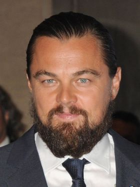 ヒゲの成長が著しいレオナルド・ディカプリオ