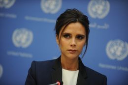 愛犬家のヴィクトリア・ベッカムが新たな家族を紹介