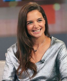 変装してジェイミー・フォックスと密会を重ねているというケイティ・ホームズ