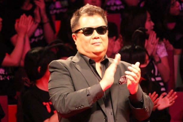 スコットの親友・ルイス役、ブラックマヨネーズの小杉竜一