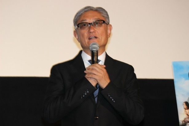 メガホンをとった堤幸彦監督