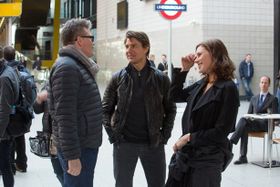 トム・クルーズとクリストファー・マッカリー監督、レベッカ・ファーガソン