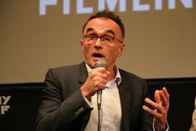 故スティーブ・ジョブズを描いた伝記映画『Steve Jobs』のメガホンをとったダニー・ボイル監督