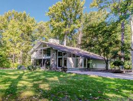 アンジェリーナ・ジョリーが幼少時代を過ごした一軒家