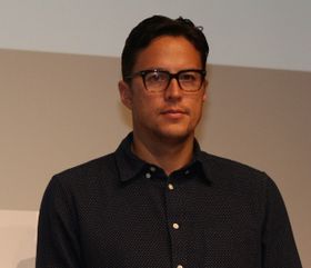 キャリー・フクナガ監督。先日のレッドカーペットでもそのイケメンぶりで注目を浴びていた