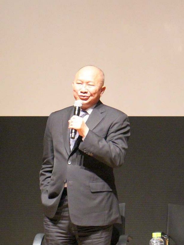 久々の来日。「リラックス＆エキサイティングしている」とジョン・ウー監督