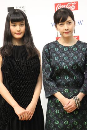 初共演となった竹内結子と橋本愛