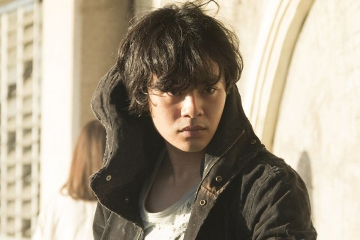 怪演再び!?池松壮亮vs松坂桃李のスゴすぎる演技合戦｜最新の映画