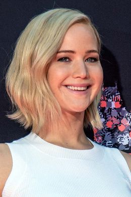 元恋人のクリス・マーティンに怒っているというジェニファー・ローレンス