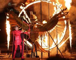 『ハンガー・ゲーム FINAL：レボリューション』公開記念イベントに出席した歌手の小林幸子