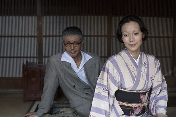 フジタの5番目の妻・君代は、中谷美紀が演じる