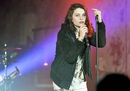 スティングの娘でミュージシャンのエリオット・サムナー