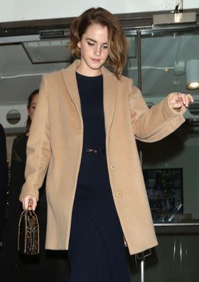 新しいヘアスタイルが絶賛されているエマ・ワトソン