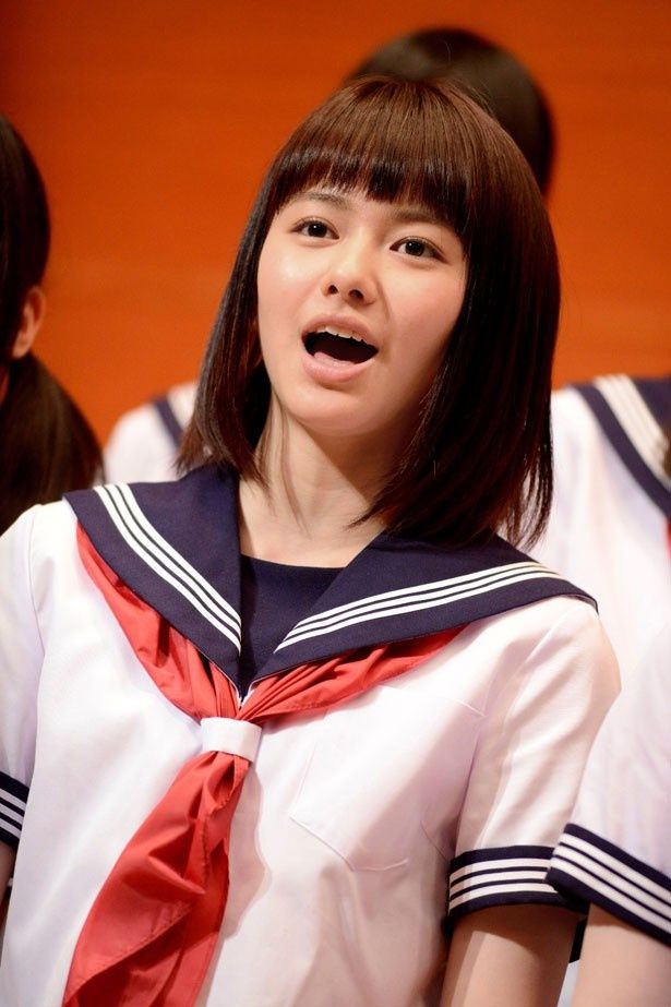 山本舞香は合唱部に所属する未来(みく)を熱演(『桜ノ雨』)