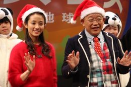 鶴瓶に木村文乃がサプライズの誕生日祝い