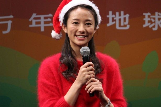 日本語版ナレーションを担当した木村文乃