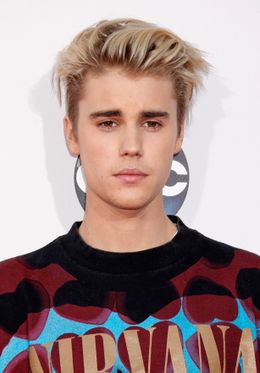 嫉妬の鬼と化したジャスティン・ビーバー