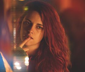 Movie Walker独占入手！クリステン・スチュワートが悩ましげな表情で魅せるセクシーカット