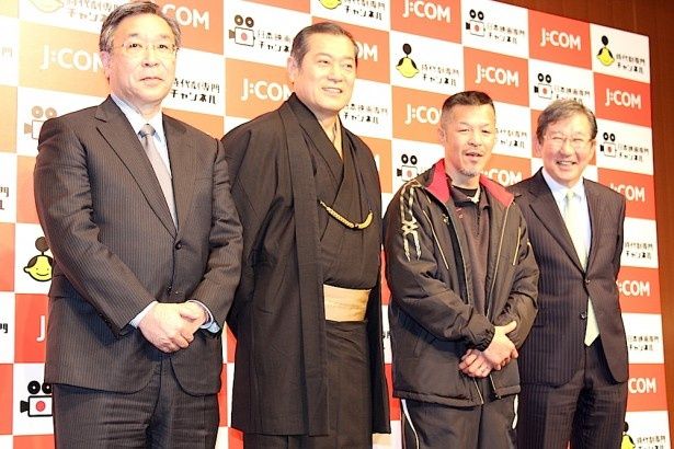 『ジョーのあした-辰吉丈一郎との20年-』と「池波正太郎時代劇スペシャル 顔」の共同会見が行われた