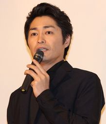 安田顕、主演映画初日も山手線でご出勤！