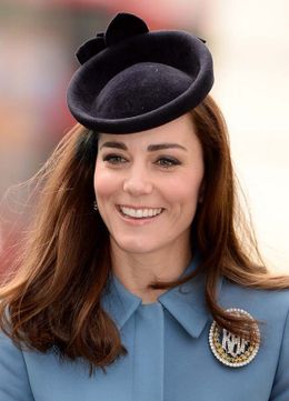 キャサリン妃、眉毛の太さが左右で違う？