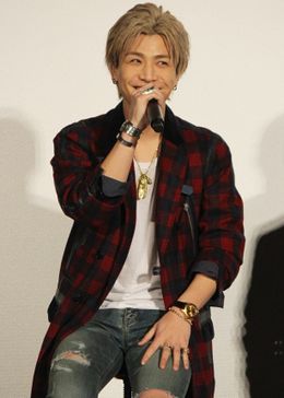 監督の名前を間違え思わず笑ってしまう岩田剛典