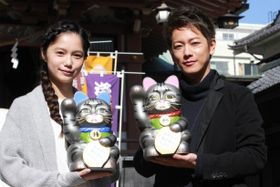 『世界から猫が消えたなら』のヒット祈願をした佐藤健と宮崎あおい