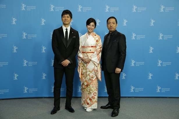 黒沢作品は10年ぶりとなる西島と、黒沢組常連の香川、そして初参加の竹内
