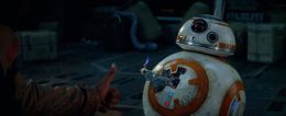早くも大人気の新登場ドロイド、BB-8はどんな活躍を見せる？